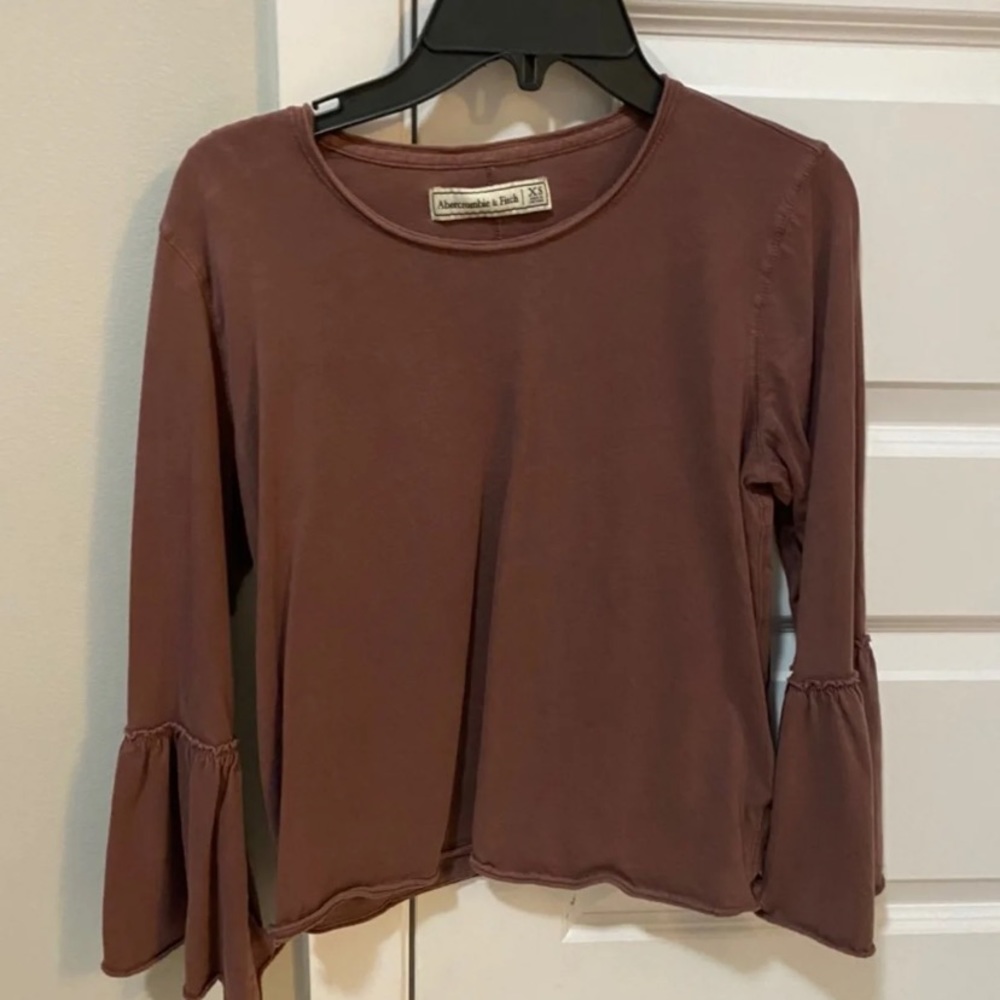 Tope colored long sleeve from Abercrombie